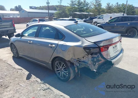 2022 Kia Forte Gt-Line из США, поврежденный, VIN 3KPF54AD1NE477748